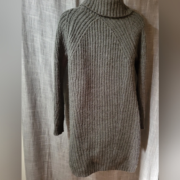 KISMET Pointelle Turtle Neck Sweater dress In gray size M women sweater - Picture 3 of 10